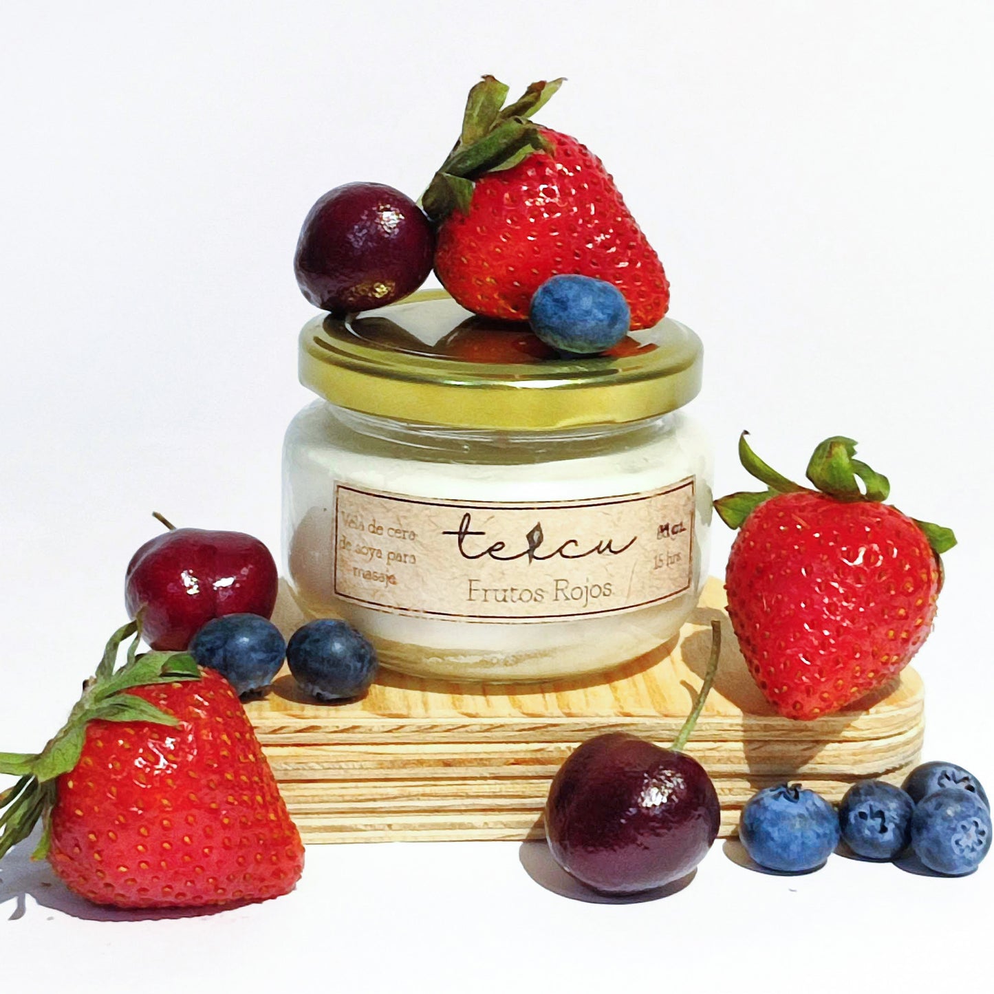 TeicuVela Voluptuosos Frutos Rojos 4 oz.